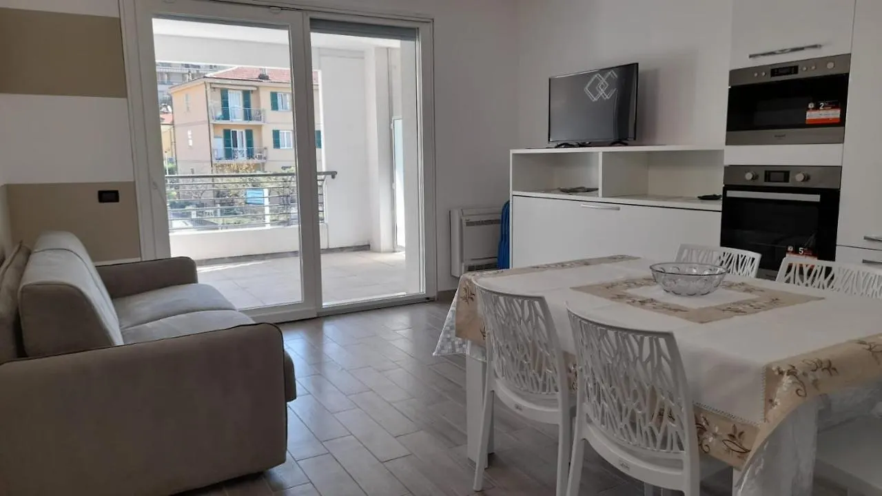 Apartment Alexia A Pochi Passi Dal Mare Appartamento Confort Con Box Auto Alassio