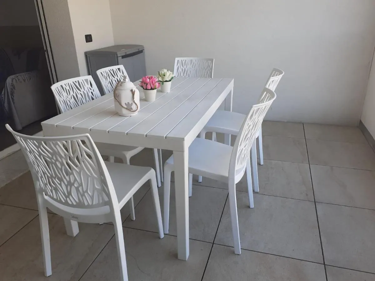 Alexia A Pochi Passi Dal Mare Appartamento Confort Con Box Auto Alassio 0*,  Italy